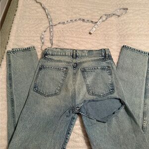 REVICE Women’s 28 Grunge Straight Leg Distressed Denim Button-fly Thrashed jeans